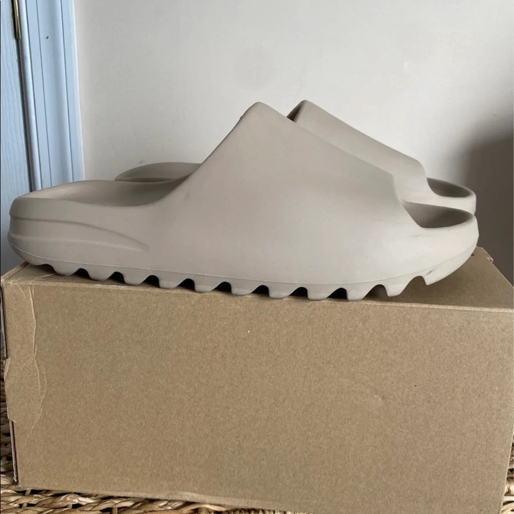 Yeezy Slides